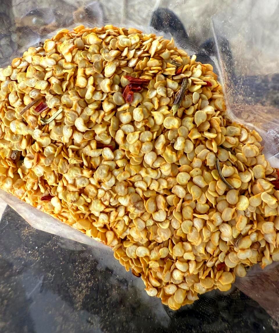 Chilli seeds - by-product for oil and oleoresin buyers Cleaned dried chilli seeds recovered during stemming and crushing at MKB Enterprises